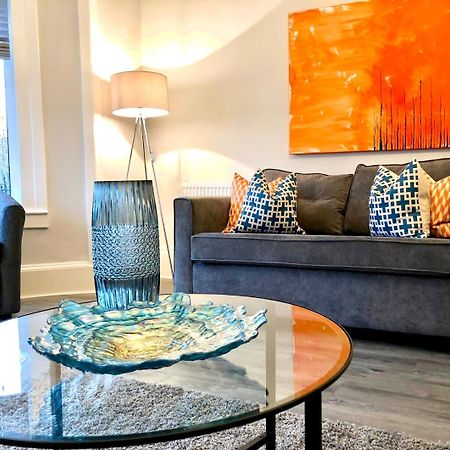 Byevo Almar Villa - Close To City And Airport - Perfect For Contractors Or Large Groups Glasgow Exteriér fotografie