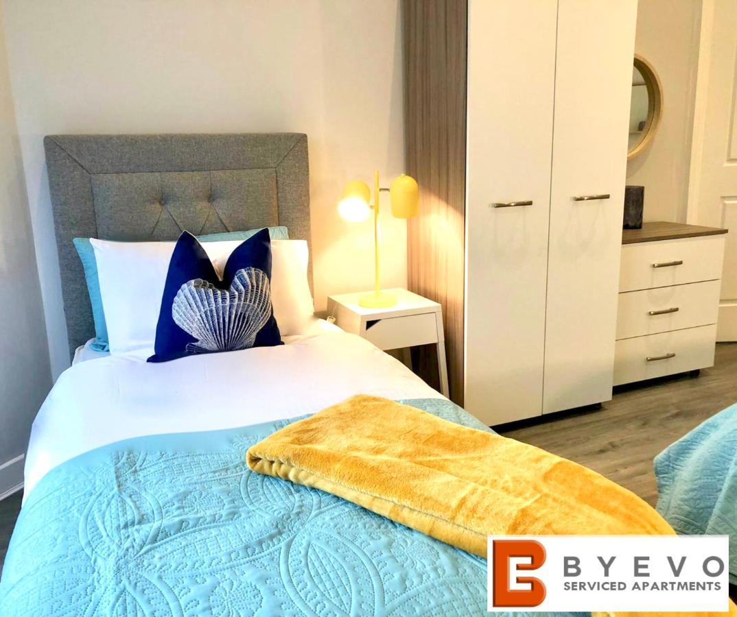 Byevo Almar Villa - Close To City And Airport - Perfect For Contractors Or Large Groups Glasgow Exteriér fotografie