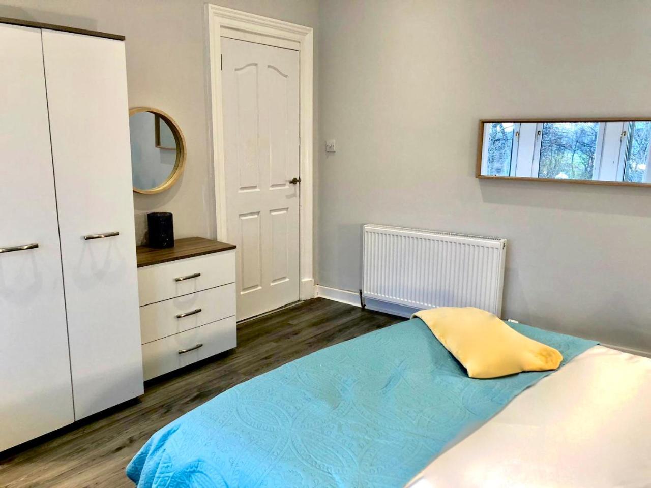 Byevo Almar Villa - Close To City And Airport - Perfect For Contractors Or Large Groups Glasgow Exteriér fotografie